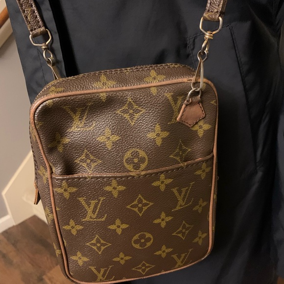 Louis Vuitton Handbags - Old Model Authentic Louis Vuitton Danube Crossbody bag